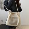 Summer New Fashionable Retro Shoulder Bag Large Capacity Shopping Beach Bag Simple Travel Women's Tote Bag
