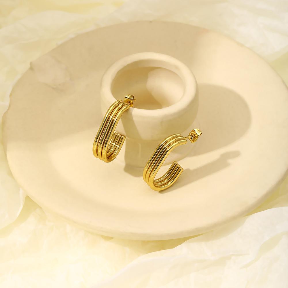Fashion Personality Stainless Steel Stud Earrings High Light Luxury Square Geometric Earrings Femininity Niche Earrings