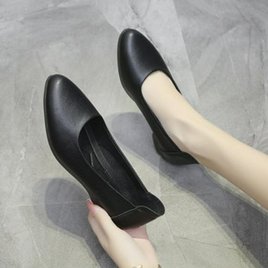 Summer Soft Sole Non-Slip Shoes for Middle-aged & Elderly Women, Korean Style Breathable Hollow Design.