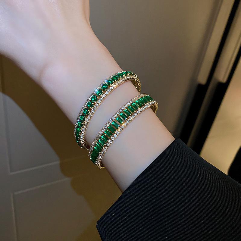 Trendy Inlaid Zirconia Open Bangle: Retro Korean Temperament Bracelet