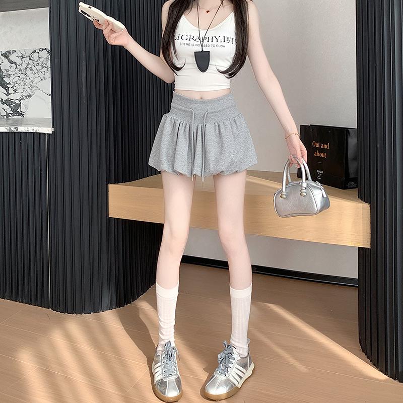 2025 Autumn Black High-Waist A-Line Skirt for Women: Slimming, Fluffy, Elastic Fit