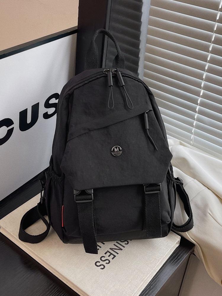 Einfacher Wind große Kapazität Mädchen Rucksack ein Pack vier Rücken Brusttasche Männer vielseitig neuer Mode Rucksack Schulter