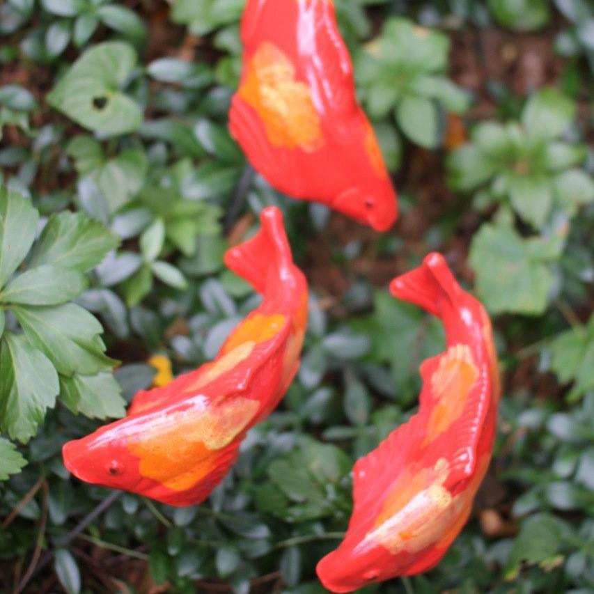 Elegant Resin Koi Garden Decoration In Various Colors Ideal For Outdoor And Indoor Display