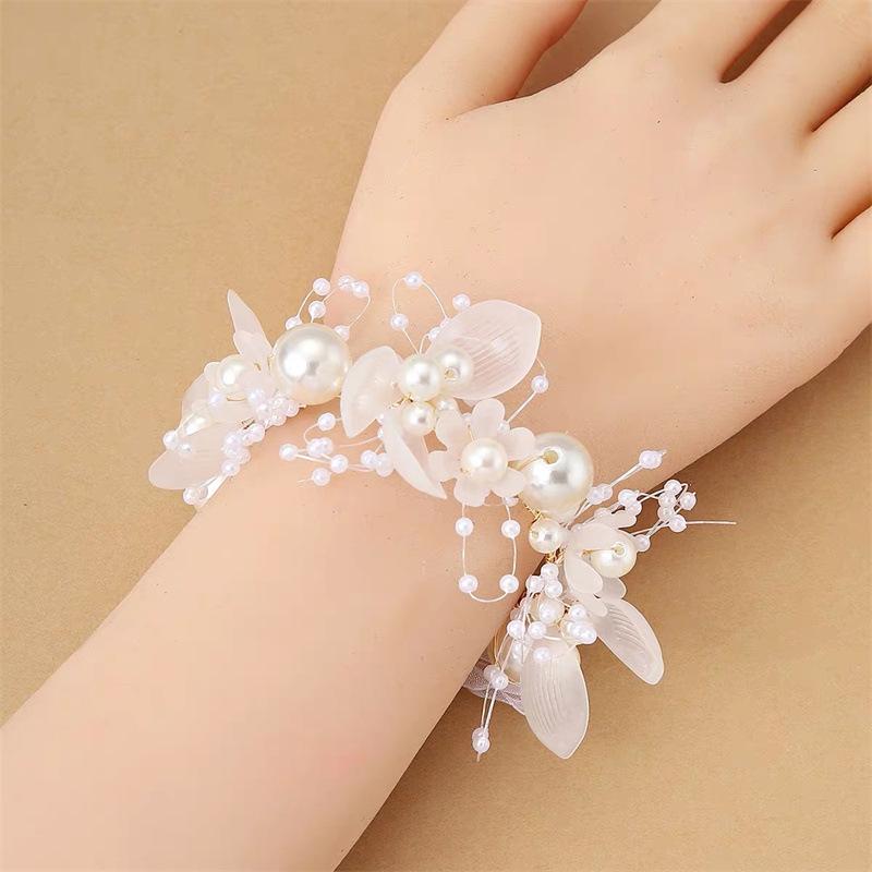 Golden Leaf Pearl Headband: Fairy-Inspired Flower Wreath for Girls' European Wedding or Sweet Dress-Up Headdress