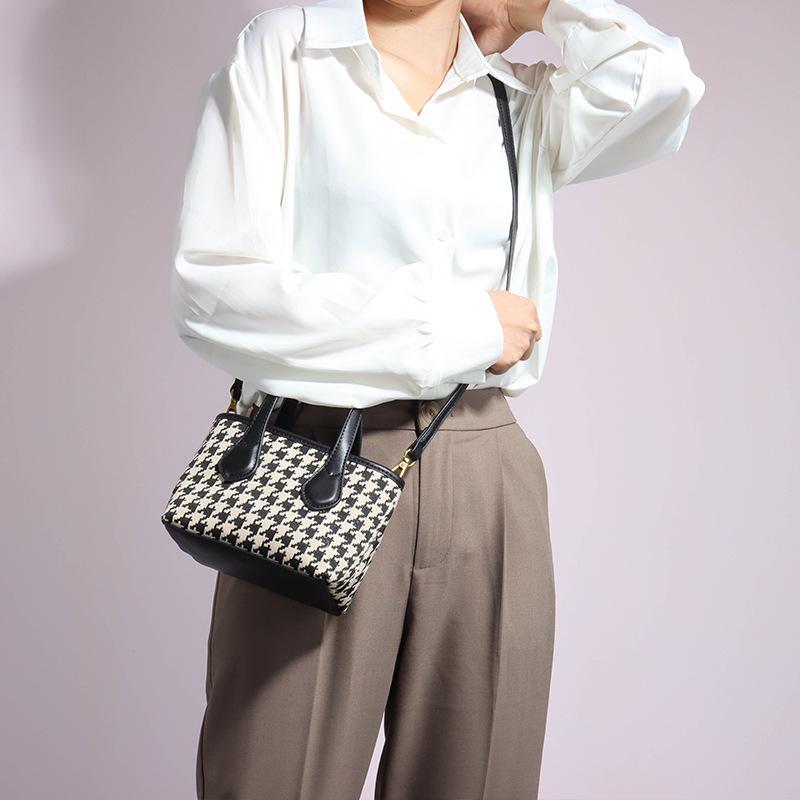 2025 New Houndstooth Autumn Winter Bag for Women, Compact Versatile Handbag, Trendy Crossbody Bag This Year