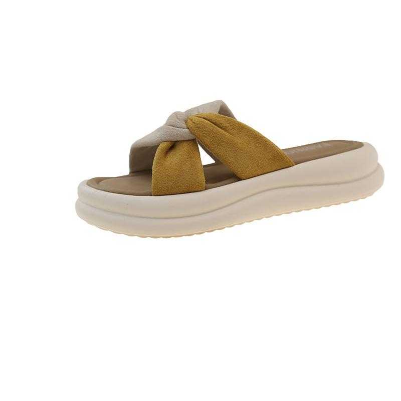 

Thick-bottomed gentle wind-shaped slippers for women s outer wear 2025 summer new models with skirts, casual beach cool slippers for women 35 жёлтый