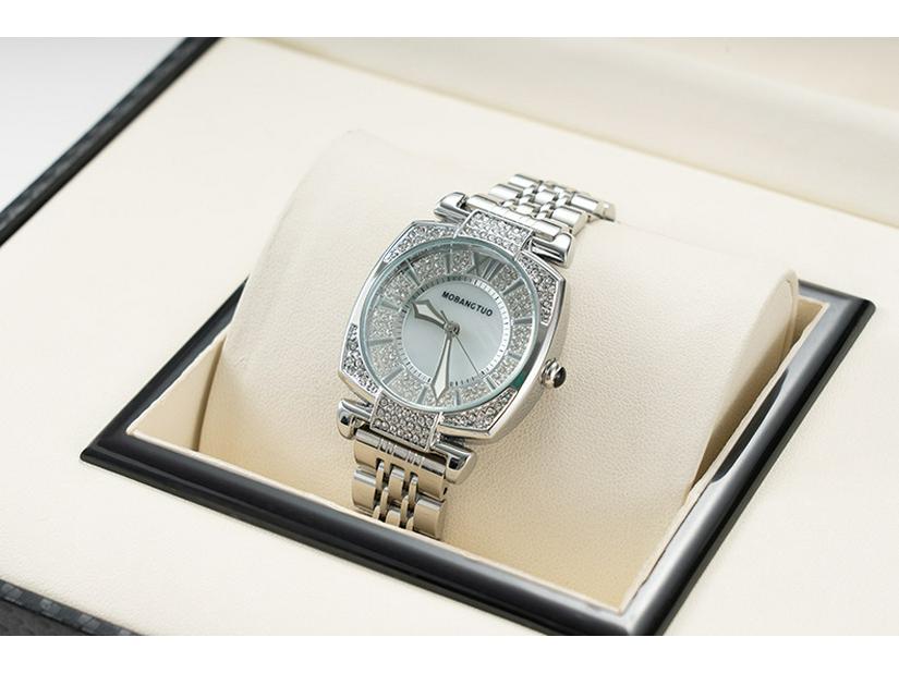 Gypsophila Steel Band Luxury Women's Quartz Watch with Diamond-Set Round Dial