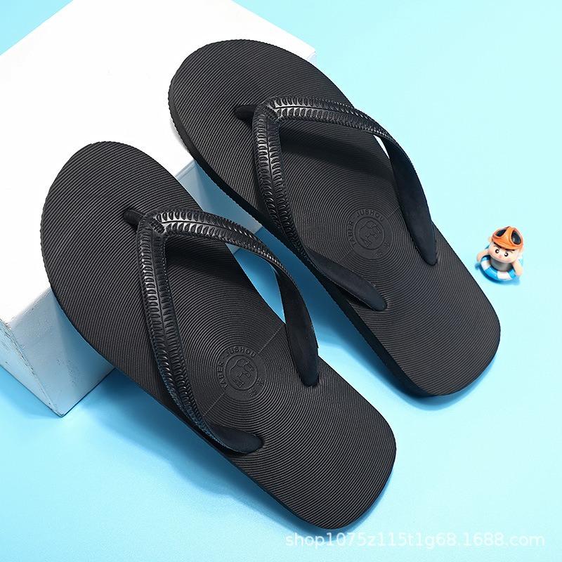 

Flip-flops men s outer wear non-slip, wear-resistant and versatile summer casual soft-bottom slippers men s couples beach sandals 35-36 чорний