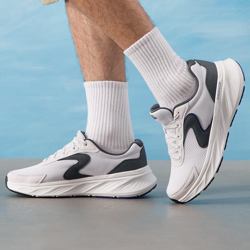 Skechers Men s All-Season Running Shoes 232838-GYCC EU 41