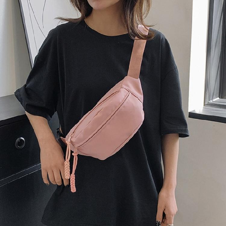 Crossbody Fanny Pack Chest Bag Belt Bag with Adjustable Strap for Men and Women