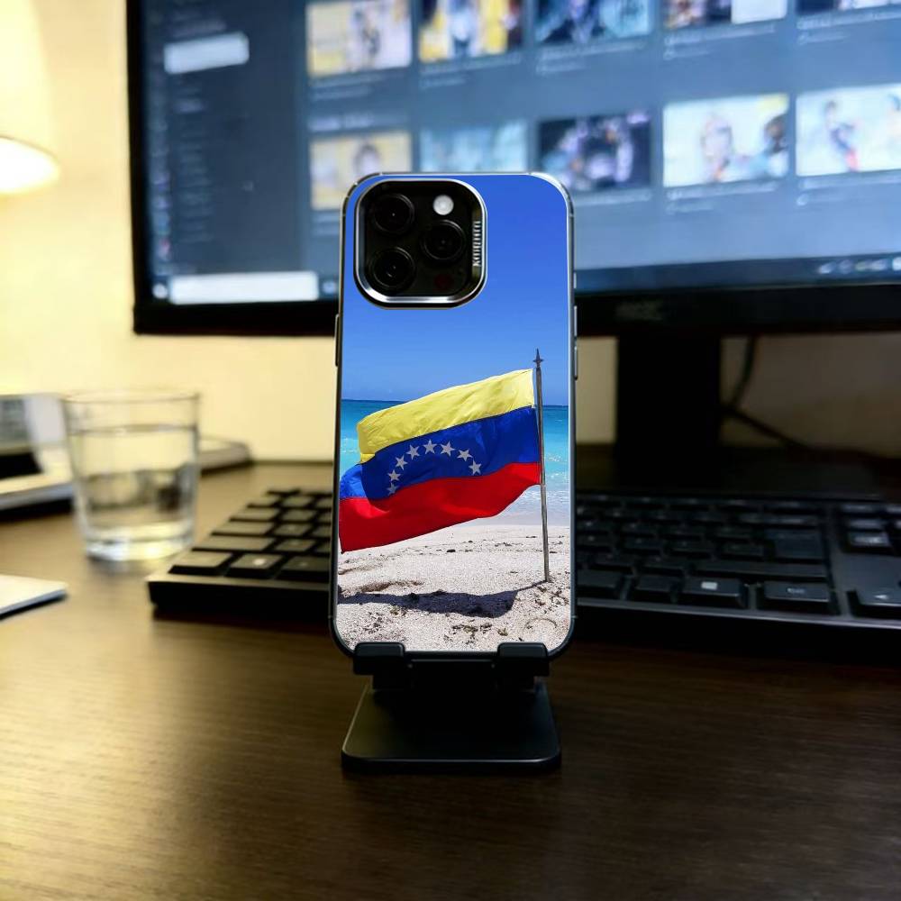Venezuelan Flag M-Map Phone Case For iPhone 17,16,15,14,13,12,11 Plus,Pro Max,XS,Colorful Silver Black Cover