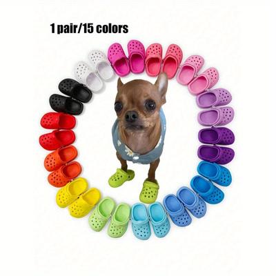 2 Stück/1 Paar Mini Poröse Schuhe Klassisches Design Katzen und Hunde Haustier Fotografie Zubehör Niedliche und lustige Spielzeuge für kleine Haustiere Welpenschuhe Cartoon
