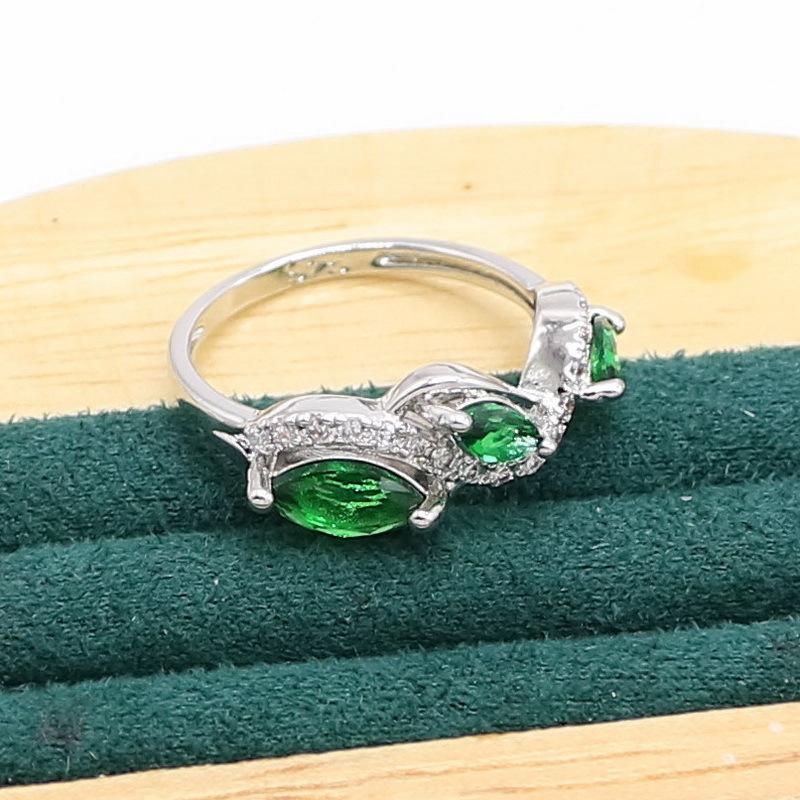 Ring Necklace Earring Bracelet Set Stand Alone