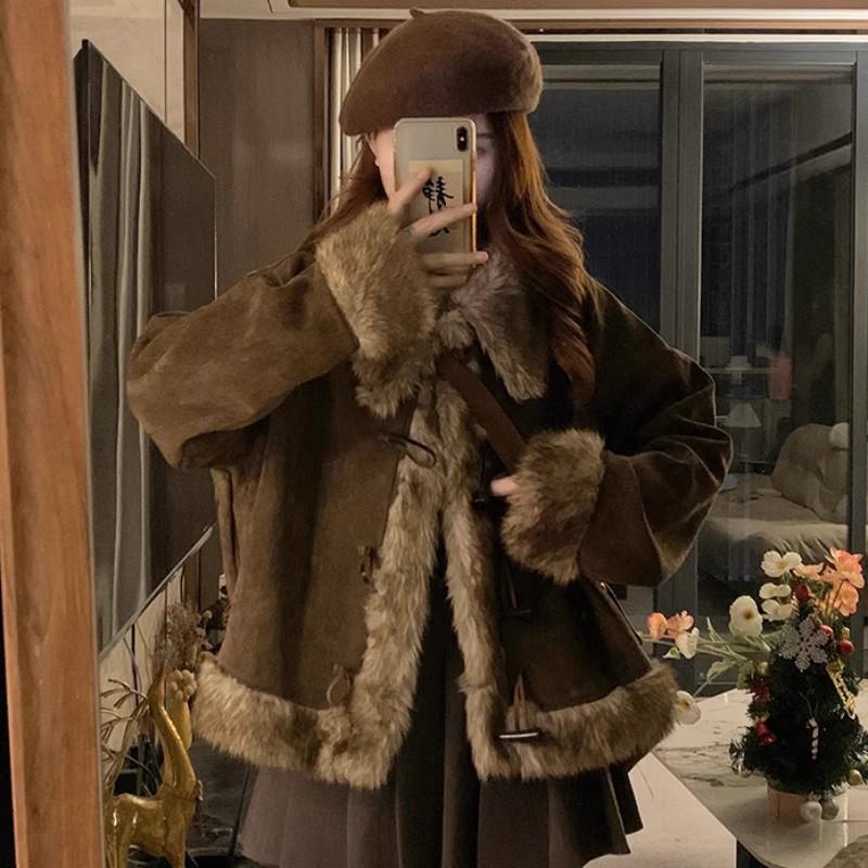

Women s Retro Suede Jacket with Fur Splicing and Horn Buckle - 2025 Autumn/Winter Collection Large