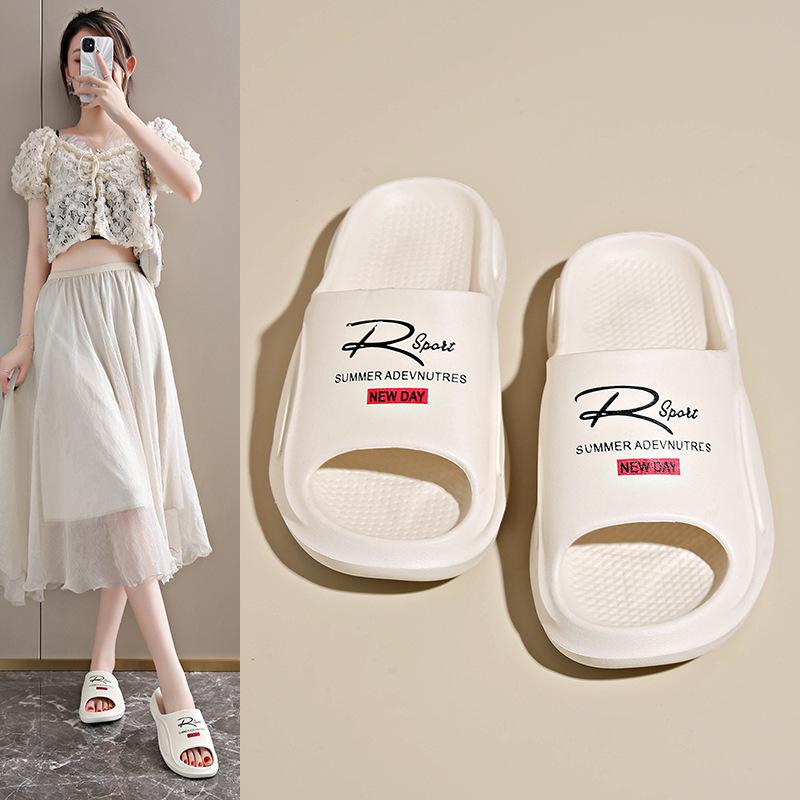 Couple Slippers Large Size Thick-bottomed One-word Slippers Fashionable Summer Soft-soled Beach Slippers