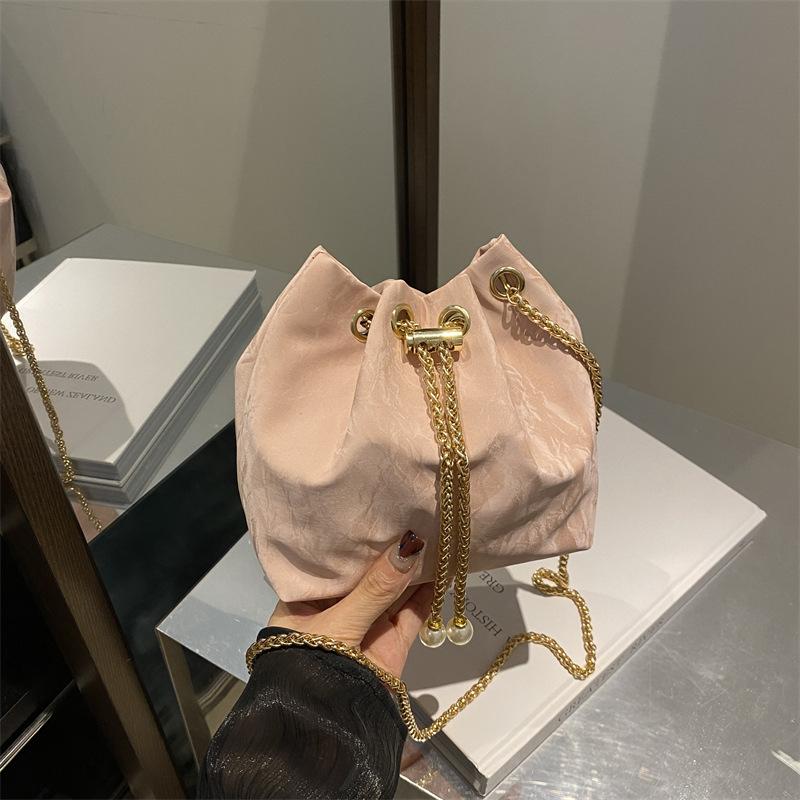 

Textured solid color versatile small bag niche office worker commuter bag underarm bag daily casual handbag messenger bag