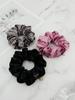 Maia Velvet Shining Scrunchie Pink