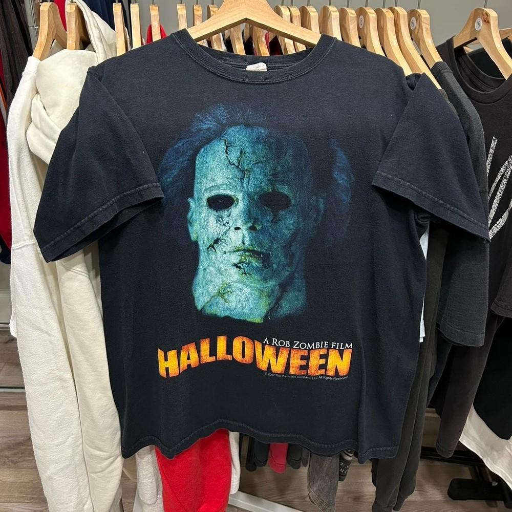 

Retro Rob Zombie Halloween 2007 Unisex TShirt Gift For Fan S5XL Unisex T-Shirt S