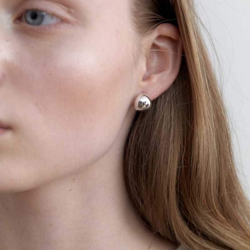 LOVE ME MONSTER [Silver] Bold Moon Earrings (L251MER010)