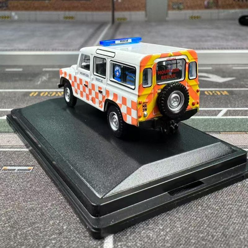 Diecast OXFORD 1:76 Scale Land Rover Mountain Rescue Jeep Off-road Vehicle Alloy Car Model Collectible Toy Gift Souvenir Display ALR1