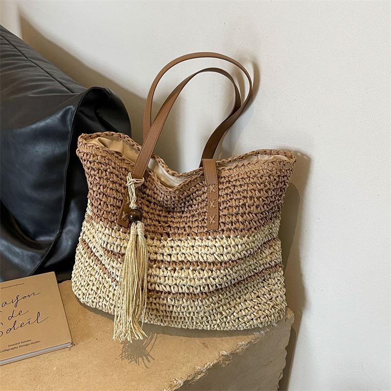 Large Capacity Straw Bag New Handwoven Bag Women's Shoulder Bag Leisure Seaside Vacation Beach Bag