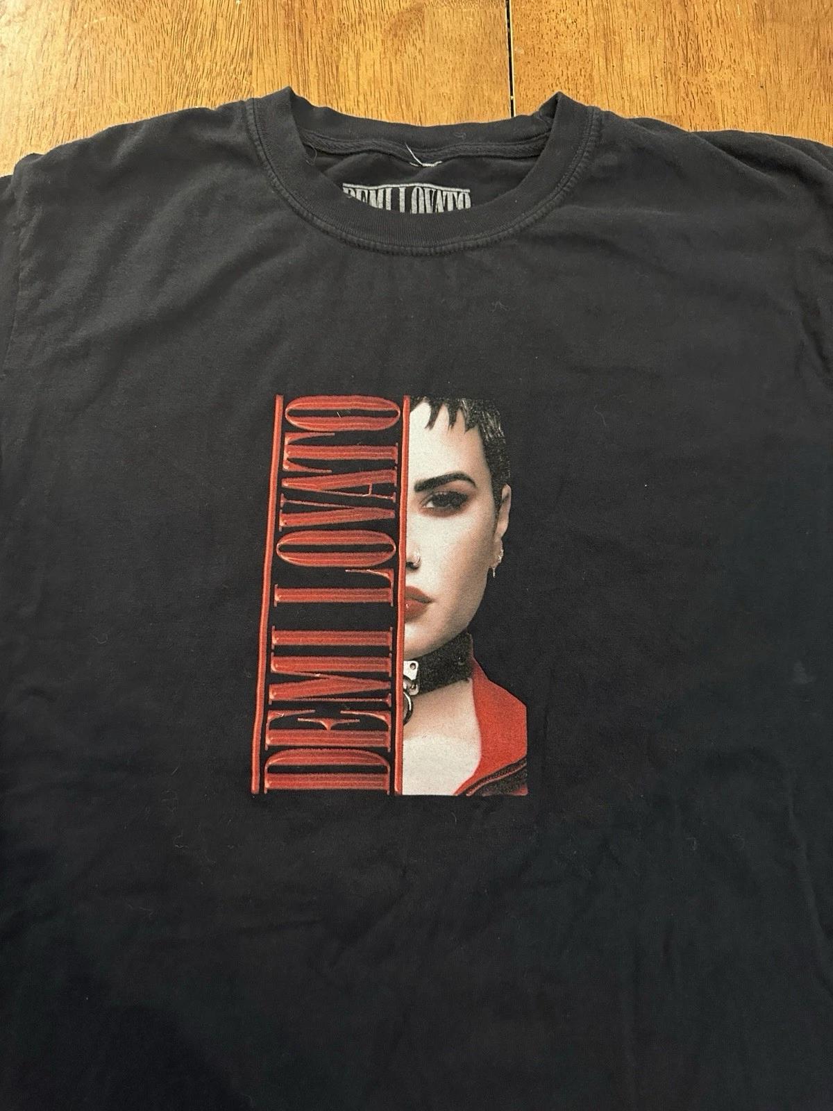 Demi Lovato Holy Fvck 2022 Tour T Shirt Large Concert Pop Disney XL