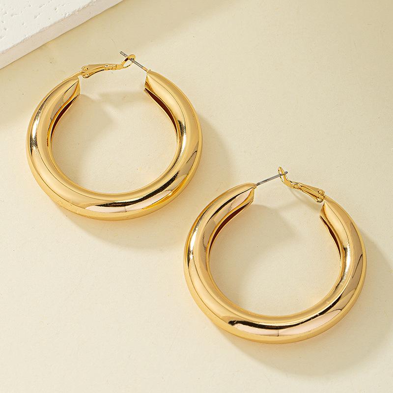 Korean Dongdaemun Geometric Circle Earrings: Retro French Style for Women