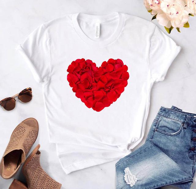 Love Heart Print T-Shirts For Women Clothing Round Neck Casual Top Clothes Short Sleeve Versatile Graphic Printed Fashion Shirts