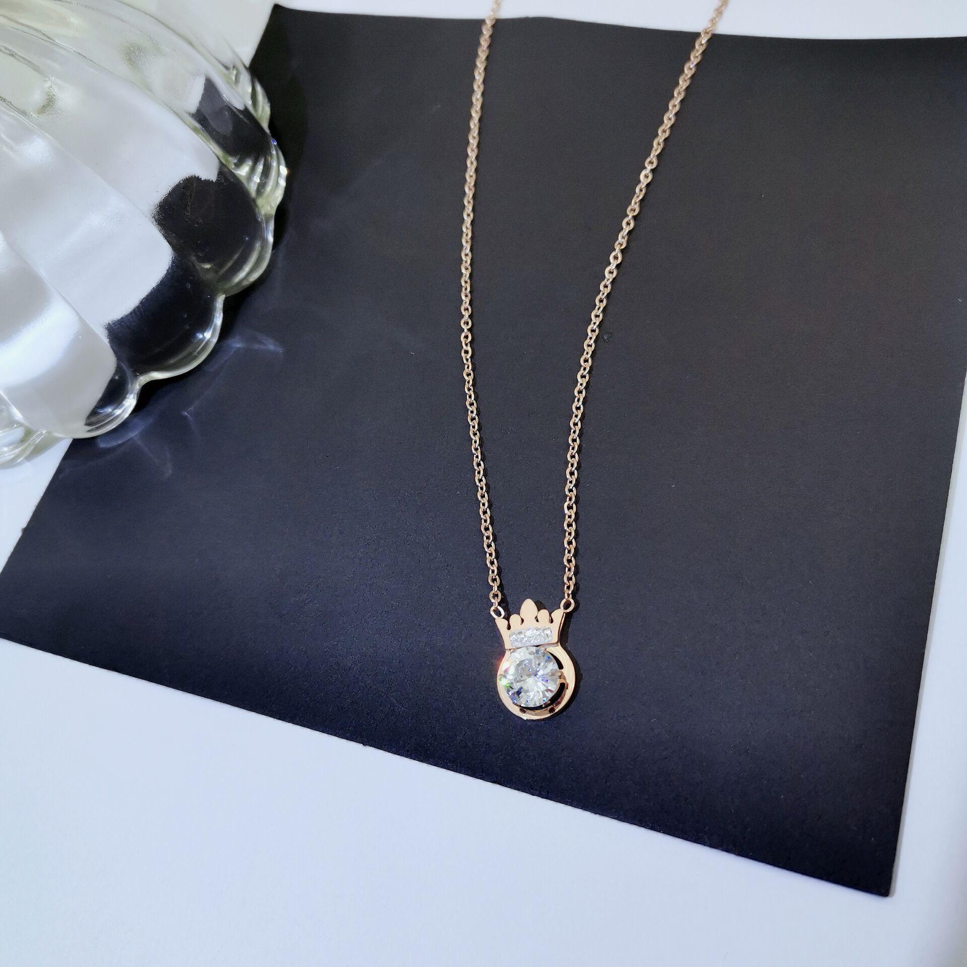 

Роскошное ожерелье из титановой стали с цирконовой короной - Не выцветающий аксессуар-цепочка на ключицу.