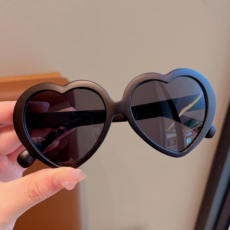 2026 New Children Colors Heart Circle Edge UV400 Sunglasses Baby Girls Lovely Outdoor Sun Protection Sunglasses Kid Sun Glasses