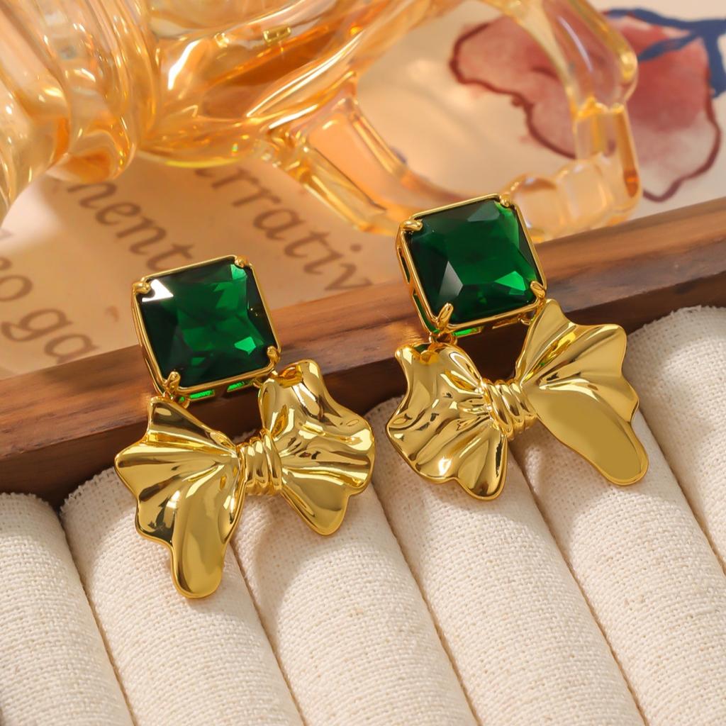 Light Luxury Sugar Red Green Gemstone Earrings Warm New Retro Temperament Fashionable Trendy Studded