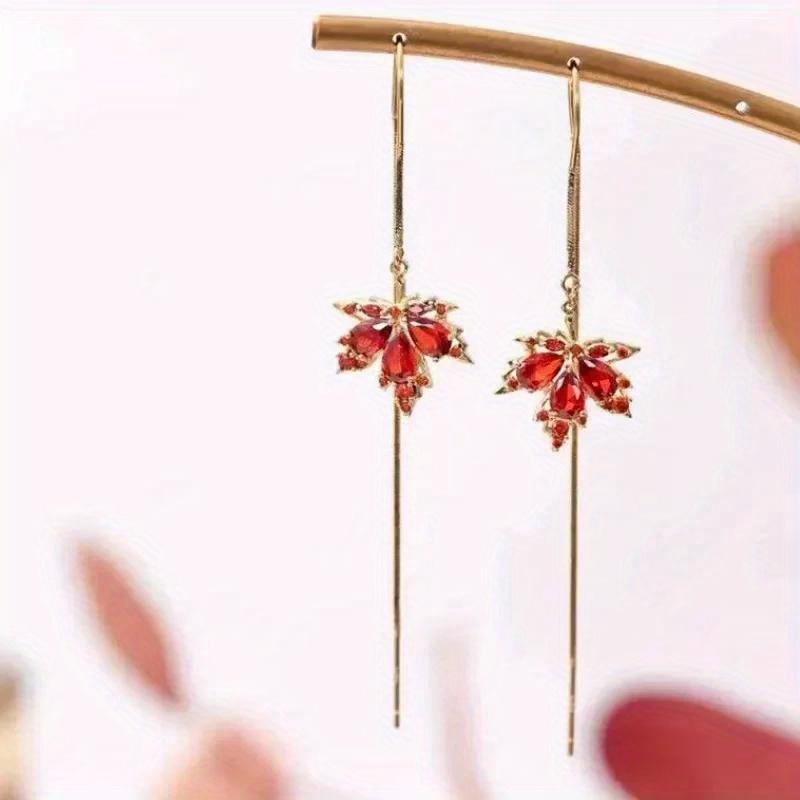 French Retro Red Maple Leaf Earrings, Feminine Tassel Earrings, Party Exclusive Jewelry.
