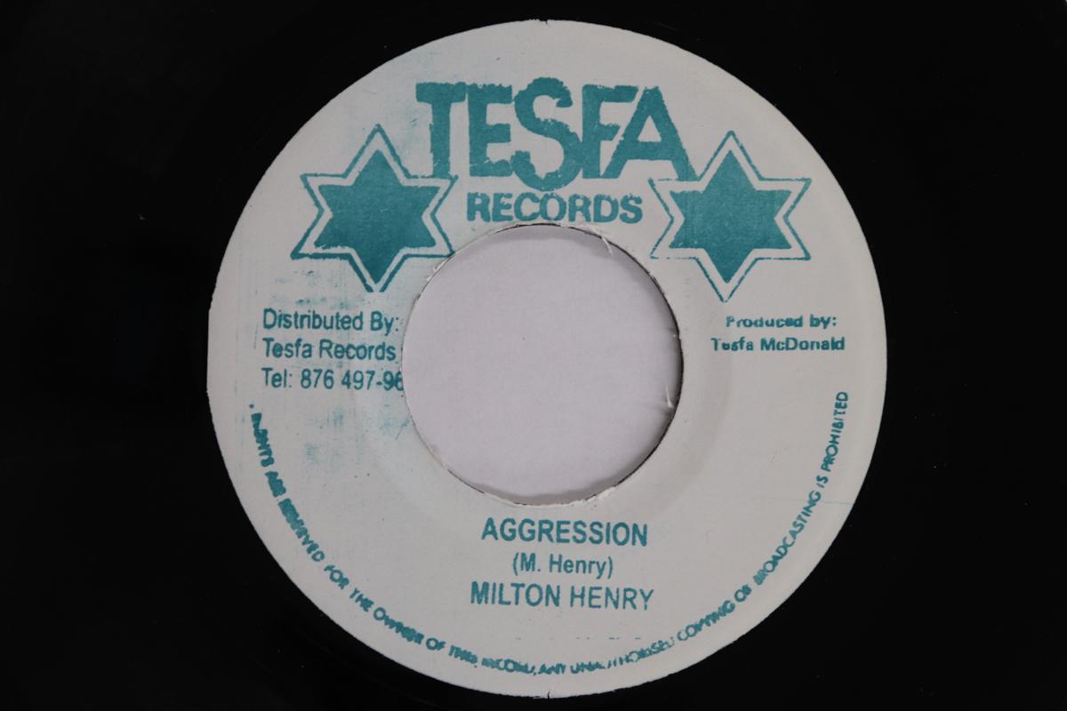 

7inch Record MILTON HENRY / TESFA ALL STAR - Aggression / Version NONE TESFA RECORDS 2008 Jamaica Reggae, Ska & Dub Used