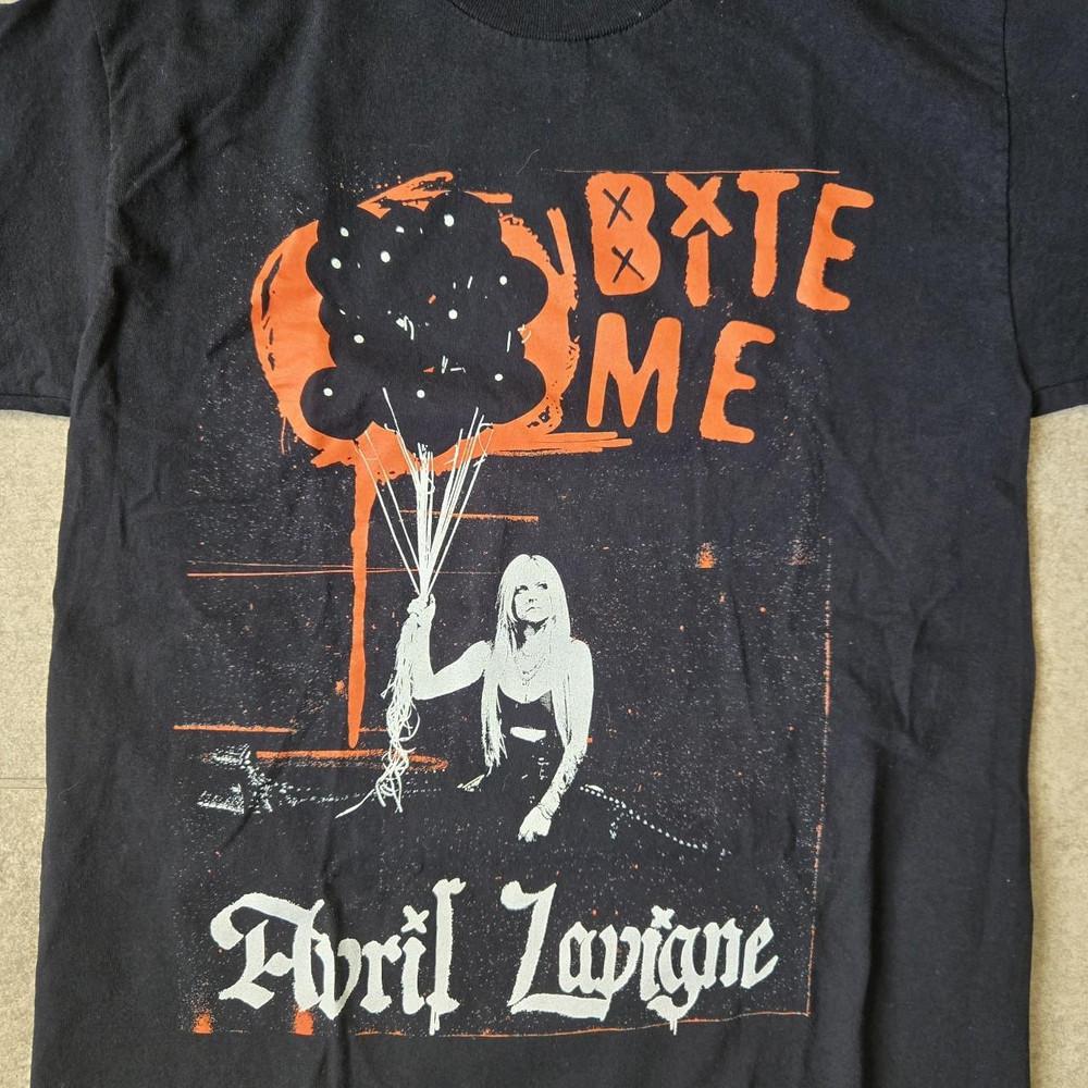 Винтажная футболка Avril Lavigne Bite Me Унисекс Тур Размеры от S до 5XL SG026 Унисекс Футболка XXL 1950₽
