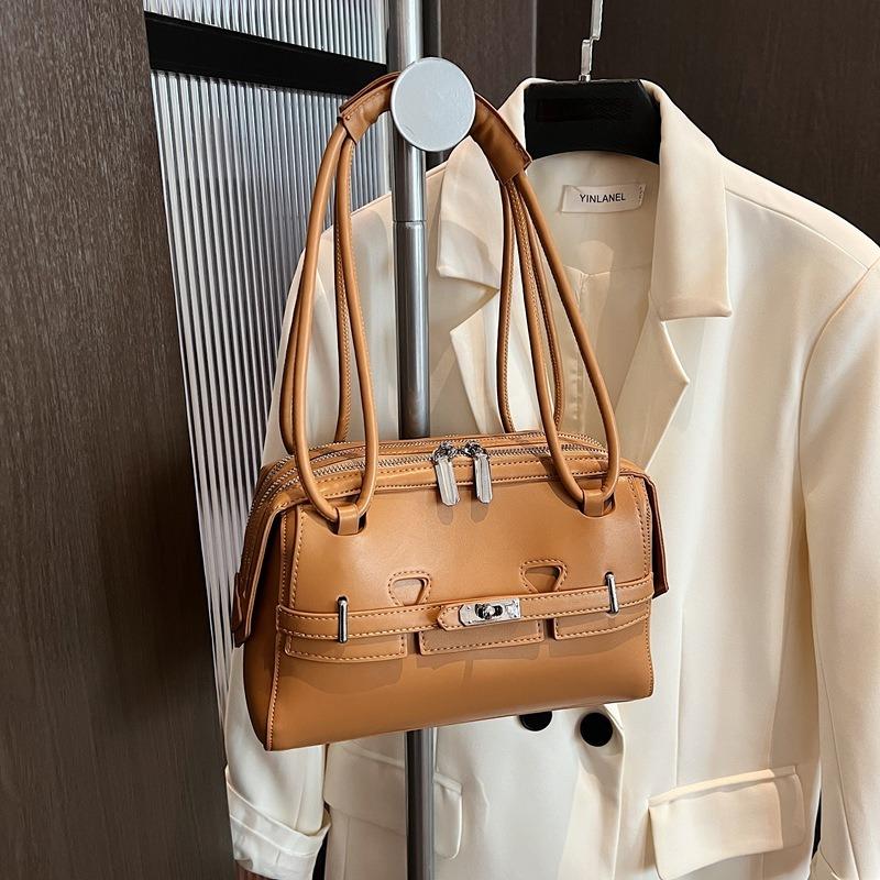 Simple and high-end underarm bag women's fashion shoulder bag spring new niche trendy portable women's bag