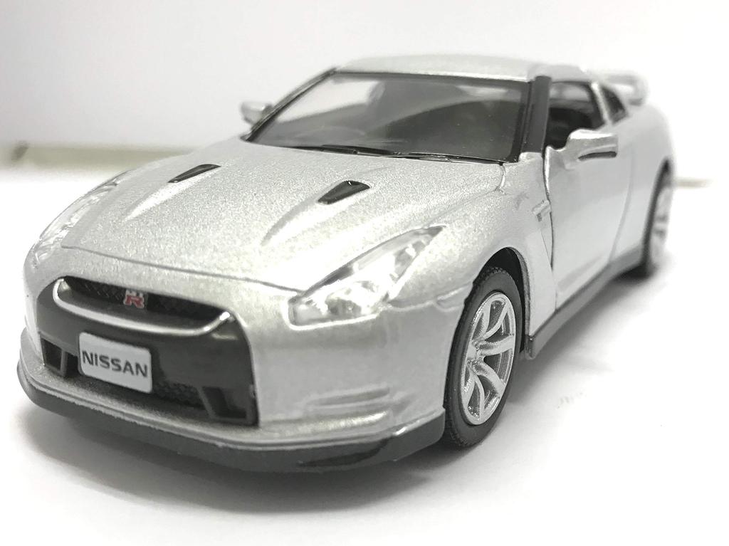 KiNSMART 2009 Nissan R35 Pullback Diecast Silver 1/36 GT-R Car,