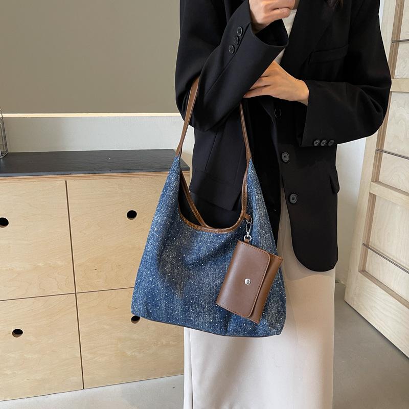 Fashion Tote Bag, New Spring and Summer Commuting Shoulder Bag, Summer Casual Armpit Bag