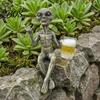 Outdoor Landscape Figurine Resin Alien with Beer Glass Figurine, Decorative Desktop Ornament, Creative Table Exquisite Hand Carved Statue Decoration