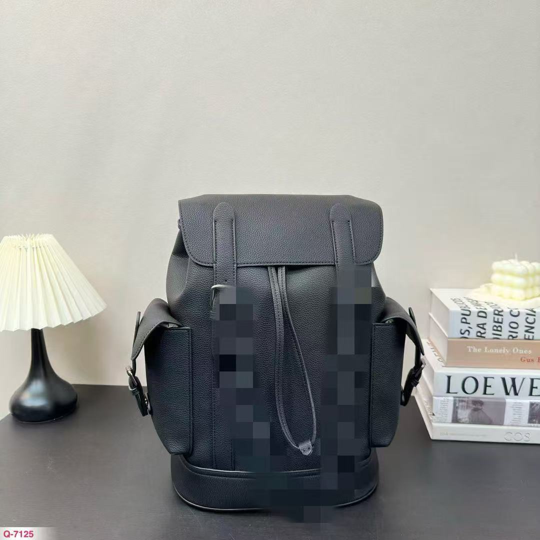 Men`s new large-capacity casual business trip