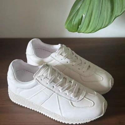 Autumn New Thick-soled Women's Versatile Casual Board Shoes Retro Heightening Soft-soled Student Sports Shoes