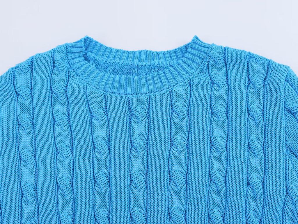 Spring 2025 Women's European-American Style Eight-Strand Braid Knit Top - Slimming, Short Sleeve, Round Neck