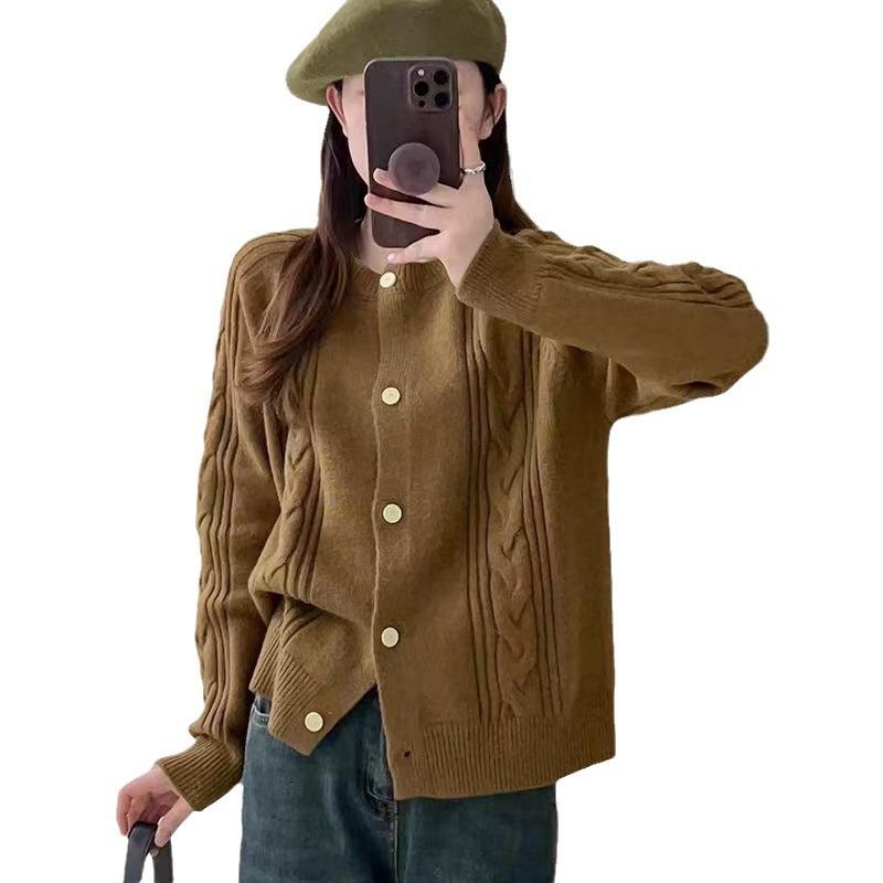 Autumn and Winter New Literary and Retro Twist Fashion Sweater Jacket Women's Casual Soft Waxy Knitted Cardigan Tide