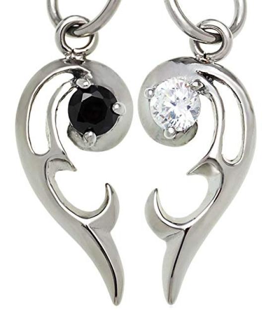 spe0336-pair-BlackWhite [Brand Name: 2PIECES] Pair Necklaces, Heart Design, Stainless Steel, with Box (Black & White)