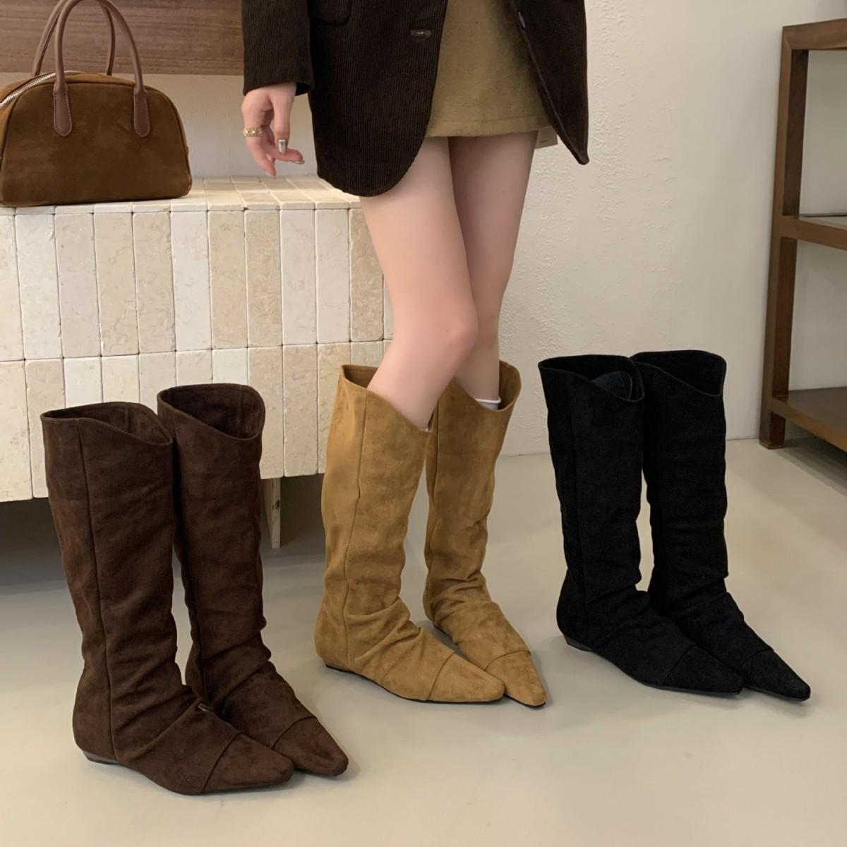 

2025 new pointed soft bottom stacked pleated short thick heel hundred tower fashion Martin fashion women s boots 39 абрикосовий