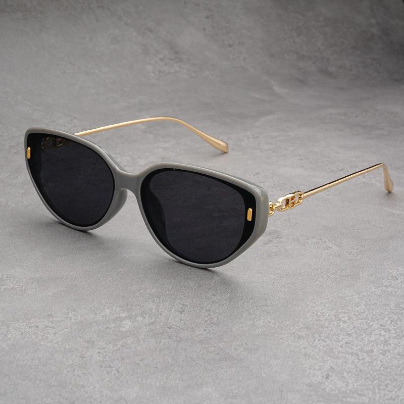 2025 New Vintage Fashion Small Cat Eye Sunglasses Ladies Metal Leg Sun Glasses Women Retro Luxury Original Designer UV400 Gafas