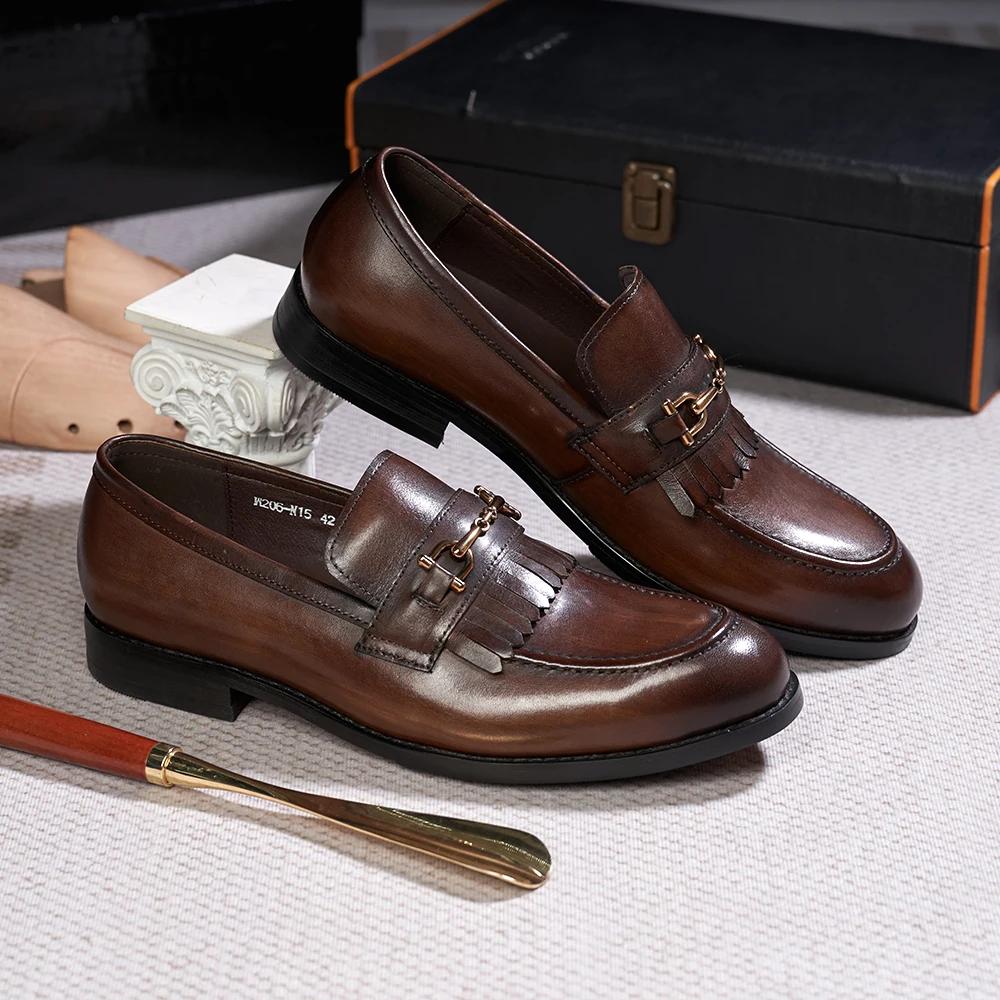 Fashion Classic Men's Genuine Leather Loafers Handmade Tassel Slip-On Casual Shoes with Metal Button for Office Wedding Dress Wear