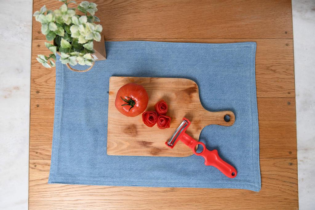 Nonoji Peeler Tomato Tomato Red W5TP-01TR