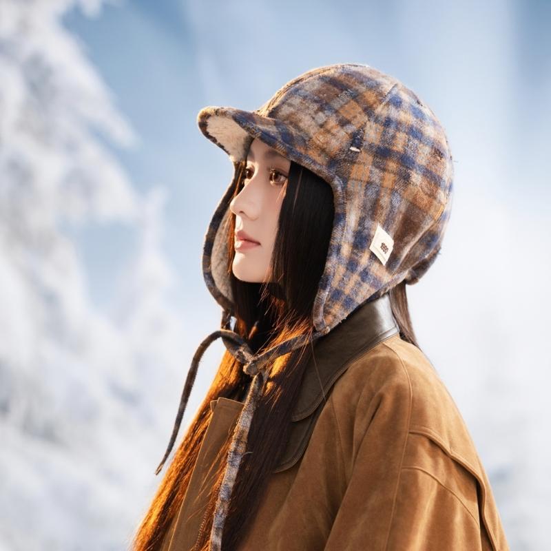 Cosy Fleece Lined Checkered Ear Muff Hat for Outdoor Activities Daily Commute Unisex Design Cold Resistant