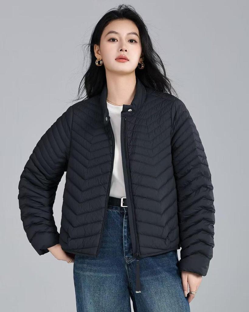 Women's Lightweight Stand-Collar Down Jacket 2025: Autumn/Winter Fashion, Casual Loose Fit, 90% White Duck Down