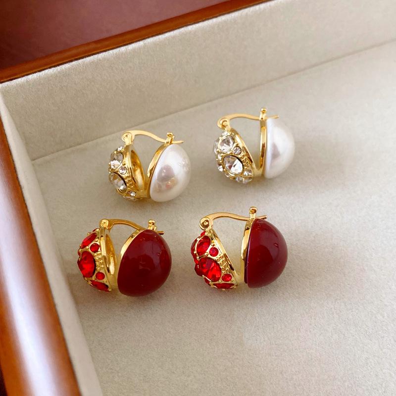 

Gold-Plated Geometric Ear Cuffs with Rhinestones & Faux Pearls